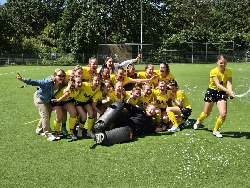 Dames 4 Kampioen - komen jullie dit mee vieren? Nieuws